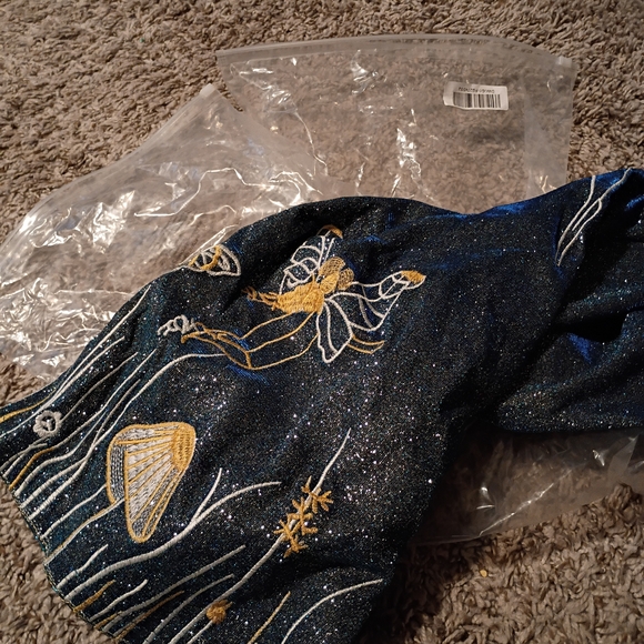 Sequined Unique Beautiful New Dress - Picture 11 of 11